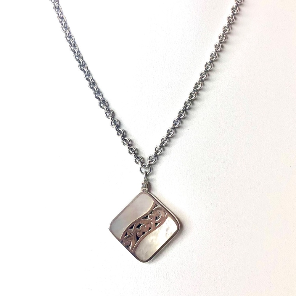 LOIS HILL Mother of Pearl Sterling Silver Cut Out Pendant Necklace Vintage